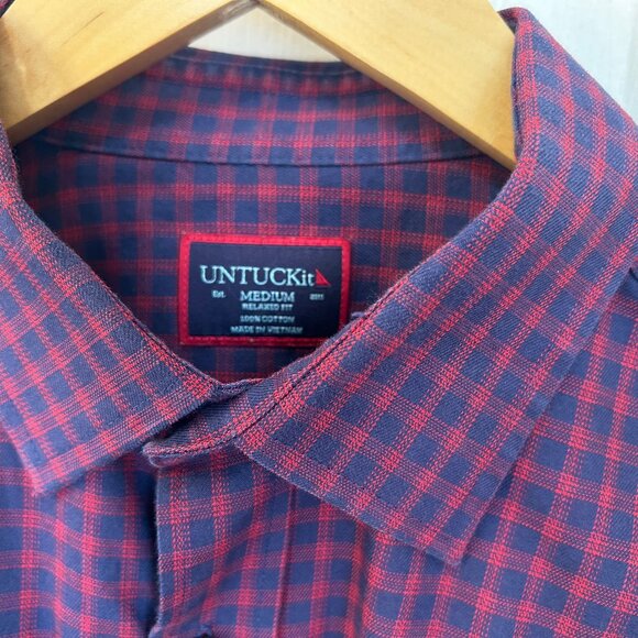 Men's UNTUCKit Medium relaxed fit cotton shirt - Picture 2 of 3